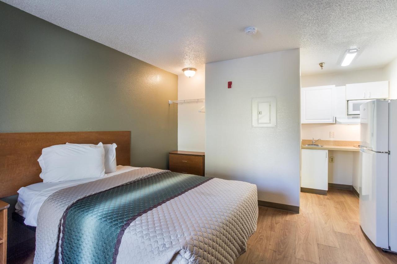 Hometowne Studios By Red Roof Nashville - Airport/Briley Pkwy Luaran gambar