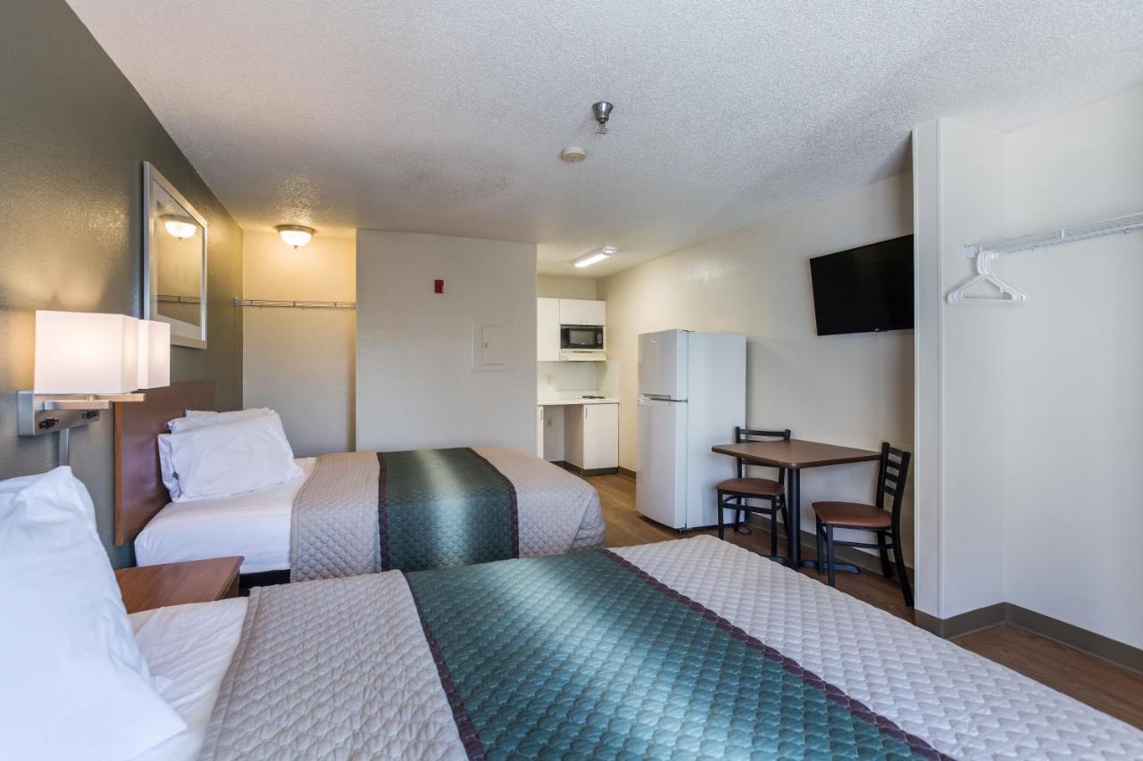 Hometowne Studios By Red Roof Nashville - Airport/Briley Pkwy Luaran gambar